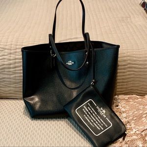 Coach reversible City Tote black/brown
